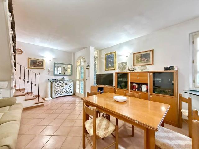 Casa indipendente in vendita a Massa MS