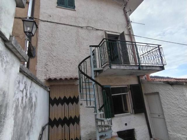 Casa indipendente in vendita a Massa MS