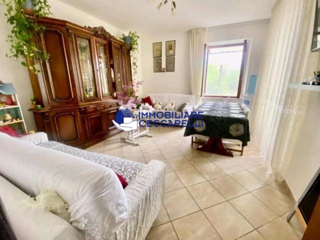 Casa indipendente in vendita a Massa, Turano