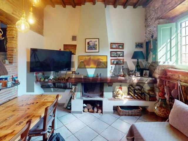 Casa indipendente in vendita a Massarosa LU