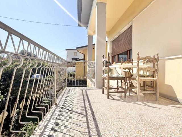 Casa indipendente in vendita a Massarosa LU