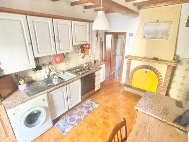 Casa indipendente in vendita a Massarosa LU