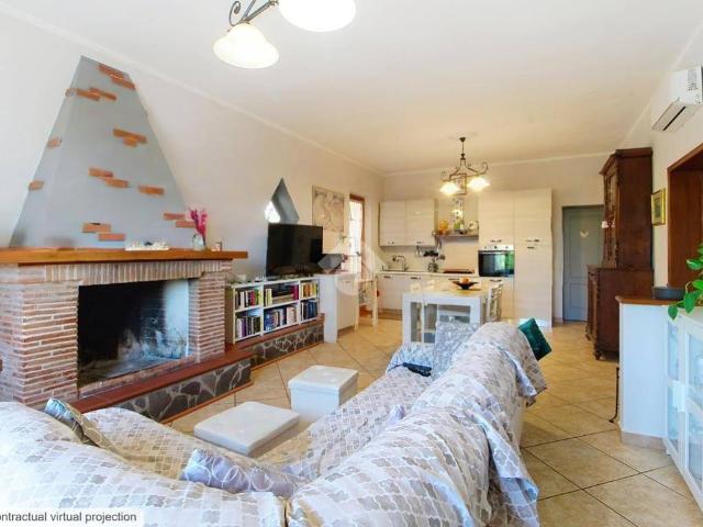 Casa indipendente in vendita a Massarosa LU