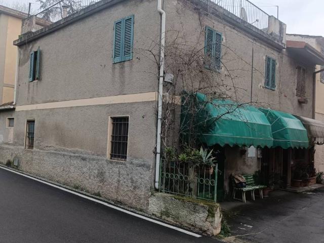 Casa indipendente in vendita a Massarosa LU