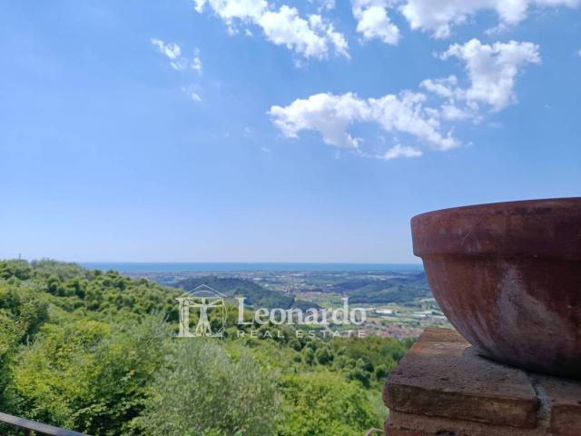 Casa indipendente in vendita a Massarosa, Pieve a Elici