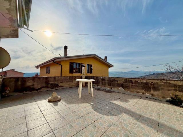 Casa indipendente in vendita a Massignano AP