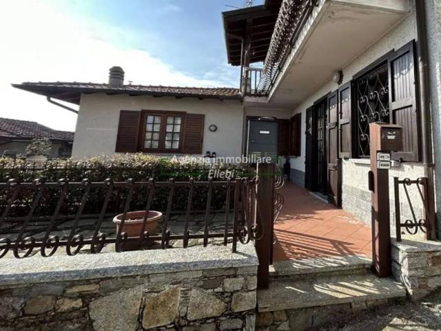 Casa indipendente in vendita a Massino Visconti NO