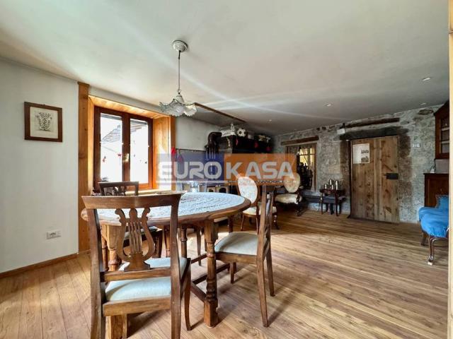 Casa indipendente in vendita a Mezzoldo BG