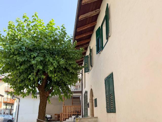 Casa indipendente in vendita a Mezzolombardo TN