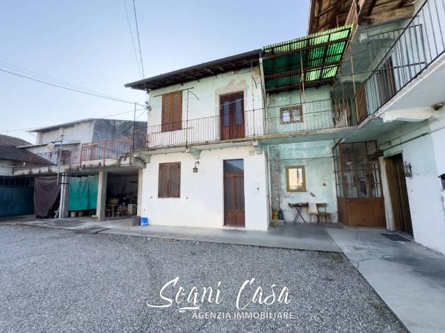 Casa indipendente in vendita a Mezzomerico NO