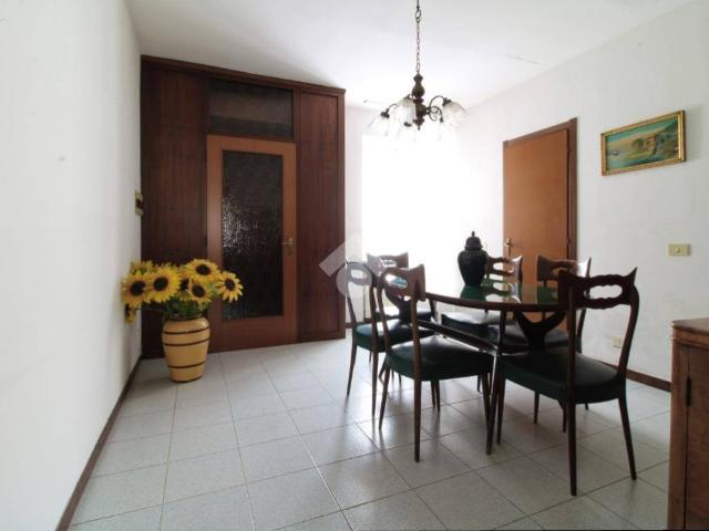 Casa indipendente in vendita a Mezzana Bigli PV