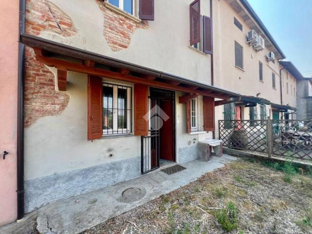 Casa indipendente in vendita a Mezzanino PV