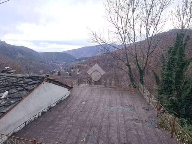 Casa indipendente in vendita a Mezzenile TO