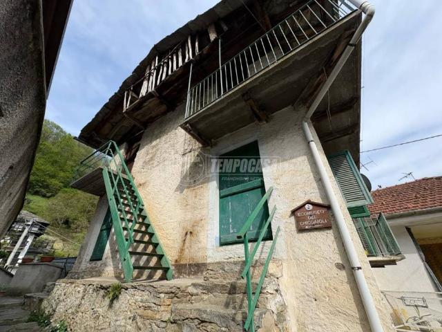 Casa indipendente in vendita a Mezzenile TO