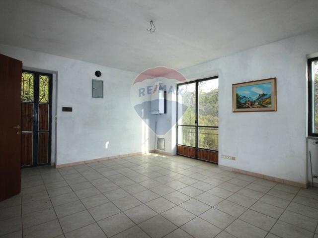 Casa indipendente in vendita a Mezzenile