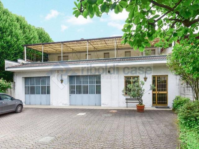 Casa indipendente in vendita a Meda MB