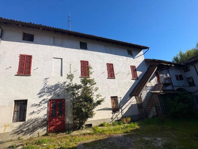 Casa indipendente in vendita a Mede PV