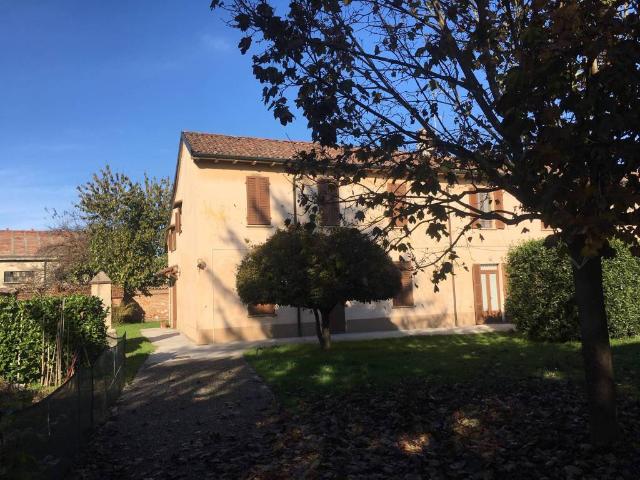 Casa indipendente in vendita a Mede PV