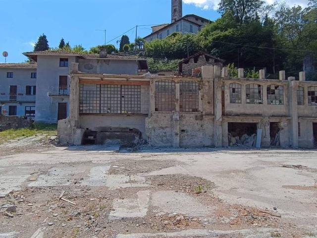 Casa indipendente in vendita a Meina NO