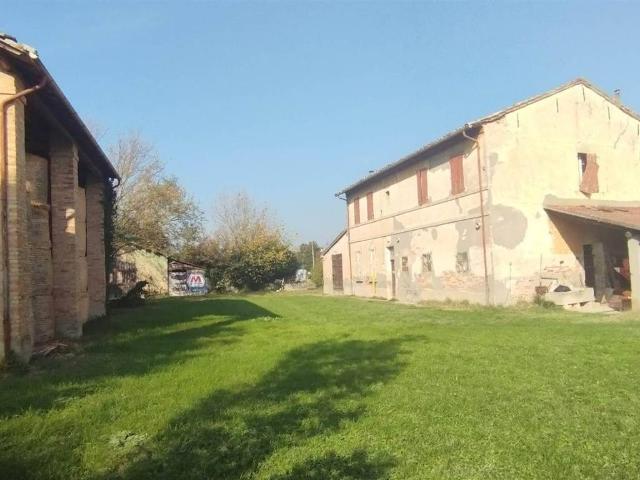 Casa indipendente in vendita a Forlì FC