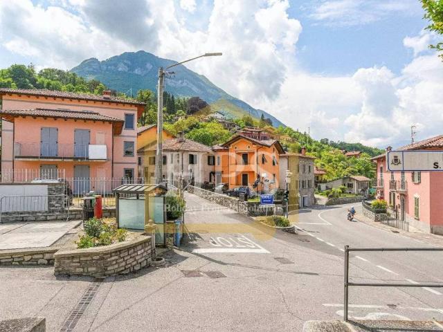 Casa indipendente in vendita a Menaggio CO