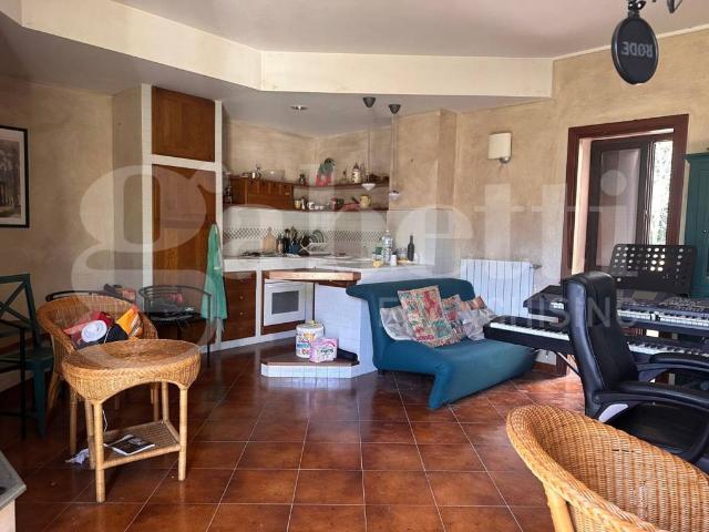 Casa indipendente in vendita a Mercogliano AV