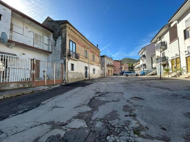 Casa indipendente in vendita a Mercato San Severino SA