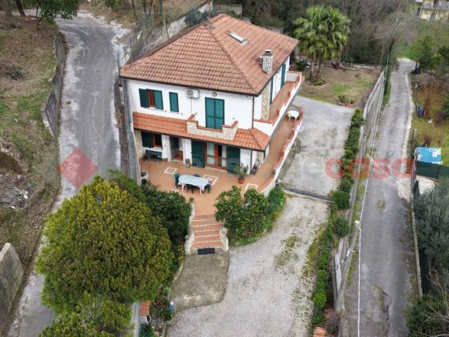 Casa indipendente in vendita a Mercato San Severino SA