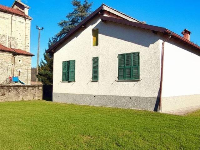 Casa indipendente in vendita a Merana AL
