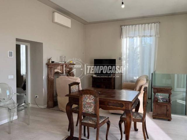 Casa indipendente in vendita a Merate LC
