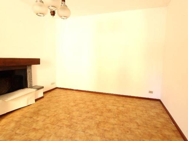 Casa indipendente in vendita a Merate LC