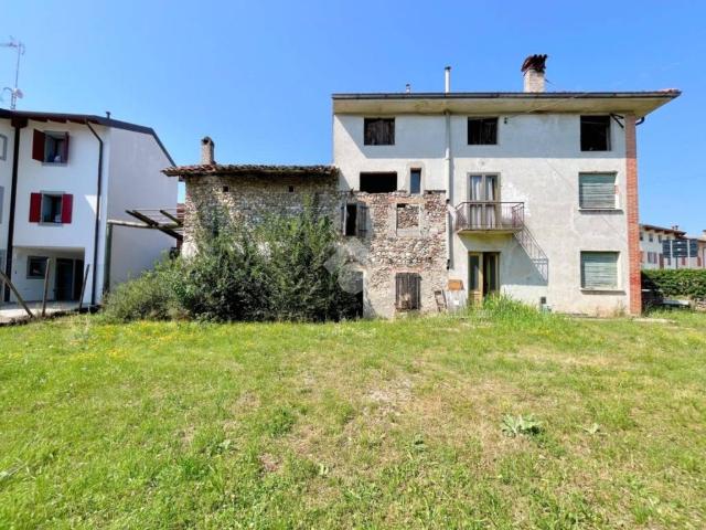 Casa indipendente in vendita a Mereto di Tomba UD
