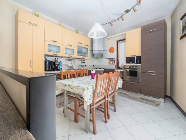 Casa indipendente in vendita a Merone CO