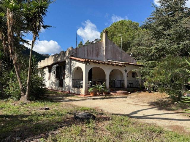 Casa indipendente in vendita a Messina