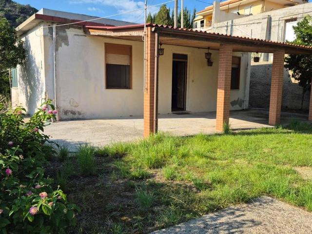 Casa indipendente in vendita a Messina