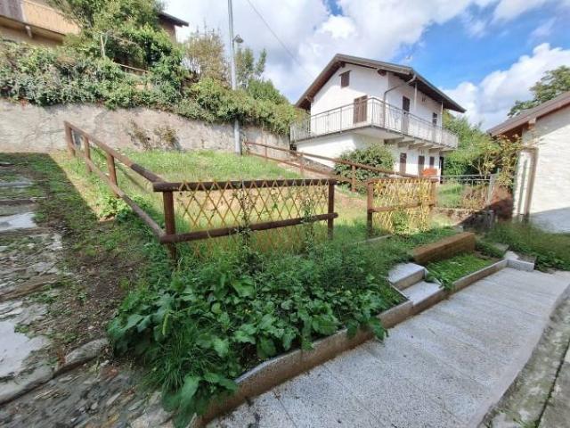 Casa indipendente in vendita a Miazzina VB
