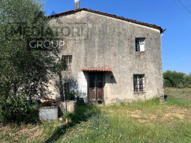 Casa indipendente in vendita a Micheloni, Montecarlo