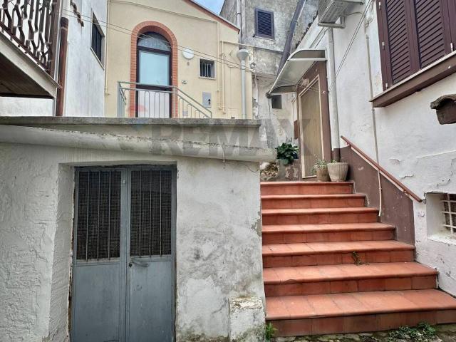 Casa indipendente in vendita a Miglionico