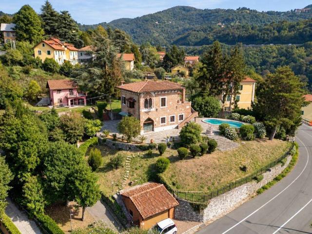 Casa indipendente in vendita a Mignanego GE