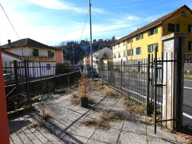 Casa indipendente in vendita a Mignanego GE