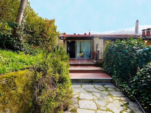 Casa indipendente in vendita a Mignanego GE