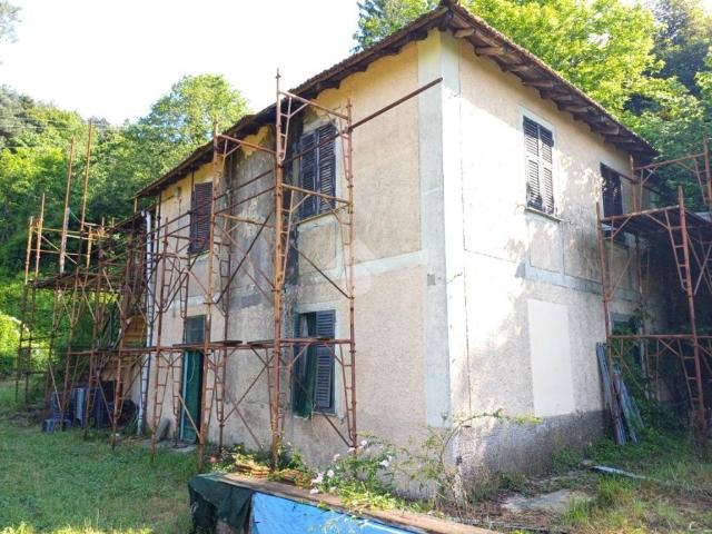 Casa indipendente in vendita a Mignanego GE