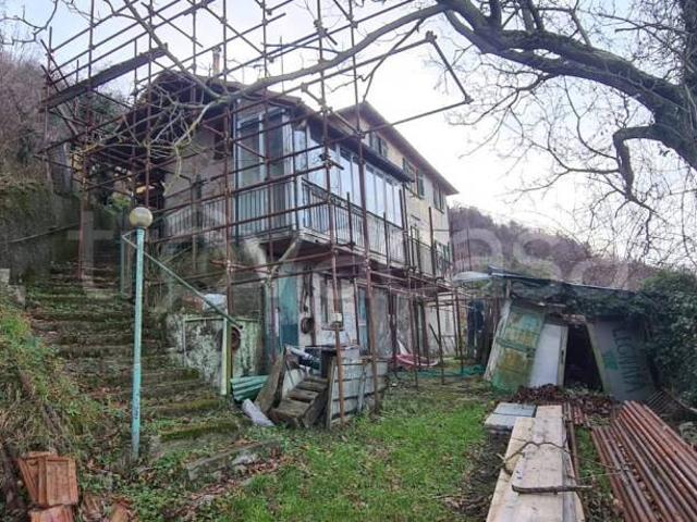 Casa indipendente in vendita a Mignanego via Monte Rombon