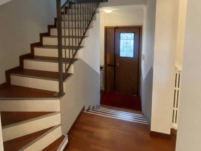 Casa indipendente in vendita a Milano MI