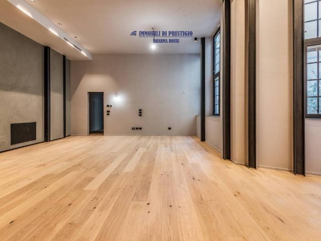 Casa indipendente in vendita a Milano MI