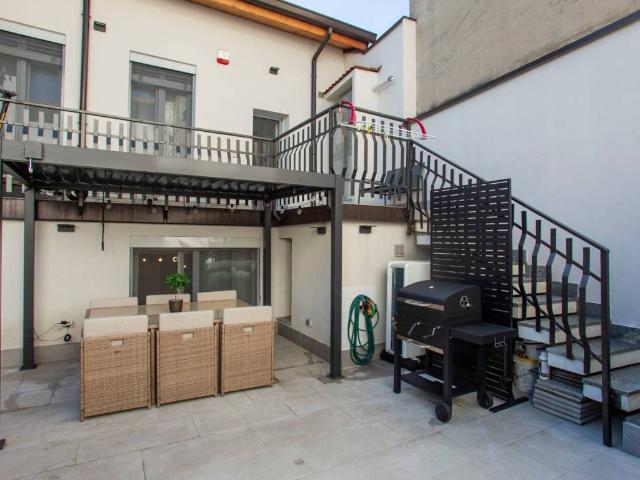 Casa indipendente in vendita a Milano MI