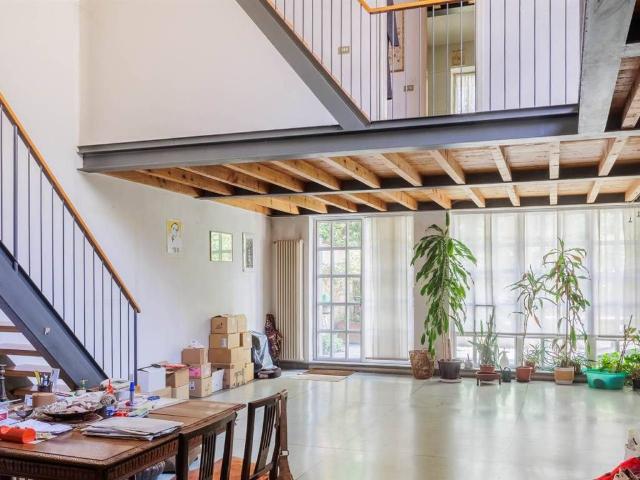 Casa indipendente in vendita a Milano MI