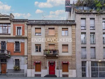 Casa indipendente in vendita a Milano MI