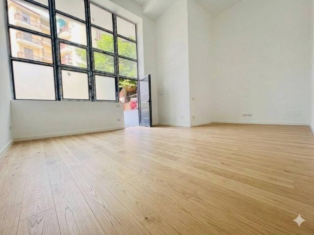 Casa indipendente in vendita a Milano MI