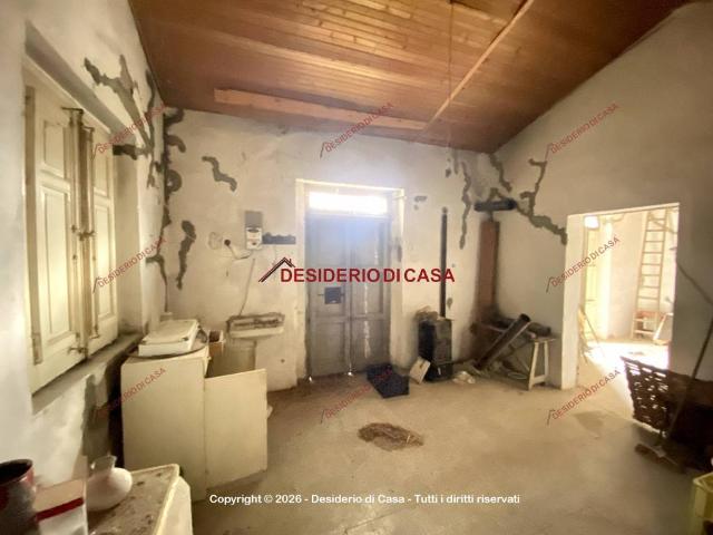 Casa indipendente in vendita a Militello Rosmarino ME